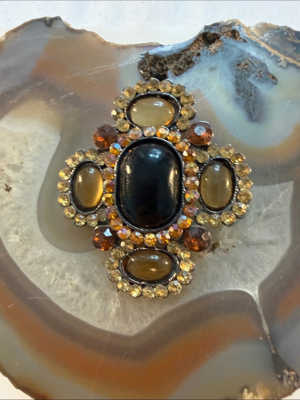 Vintage Brooch Black enamel Center & Amber Accents Inc rhinestone Guc 2” appx